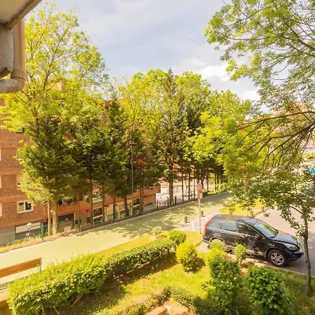 Residencial Exterior Posibilidad De Parking *