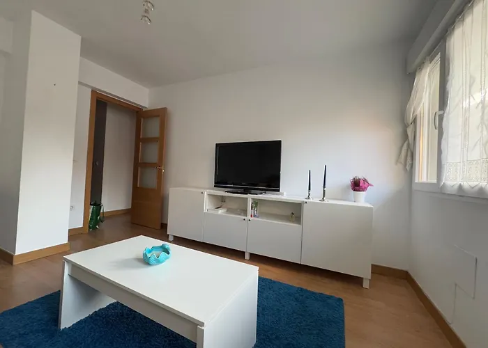 Ciudad Jardin Exterior בילבאו