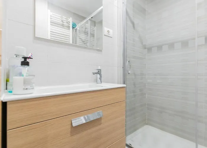 Ciudad Jardin Exterior * בילבאו